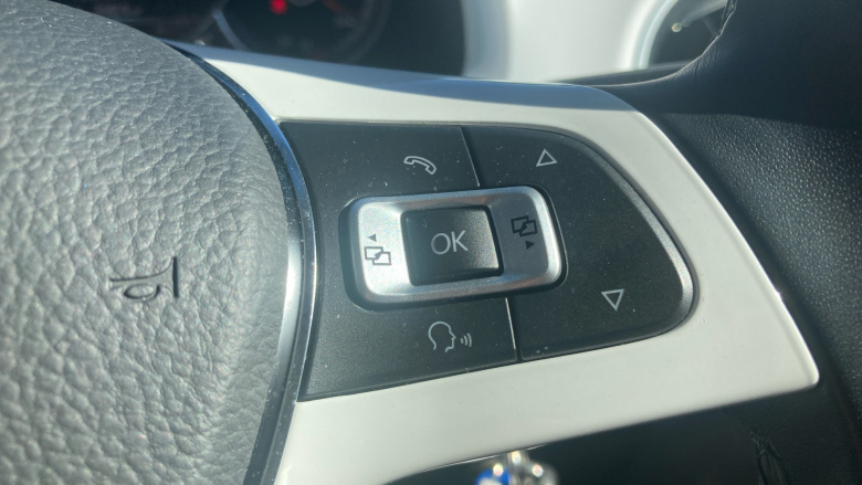 Volkswagen Up 1.0 65PS Beats 5dr Petrol Hatchback